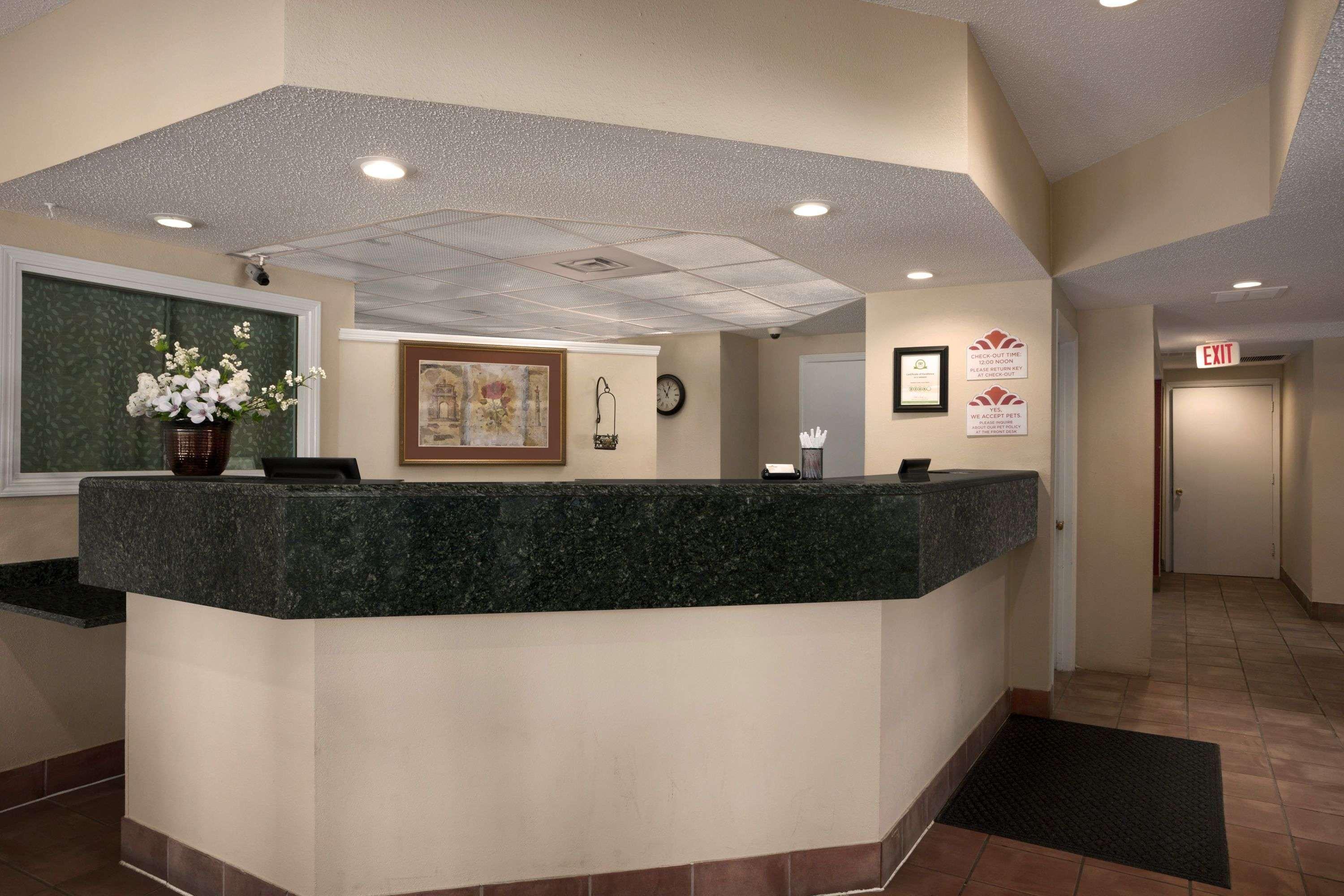 Affordable Suites Of America Grand Rapids Kentwood Экстерьер фото